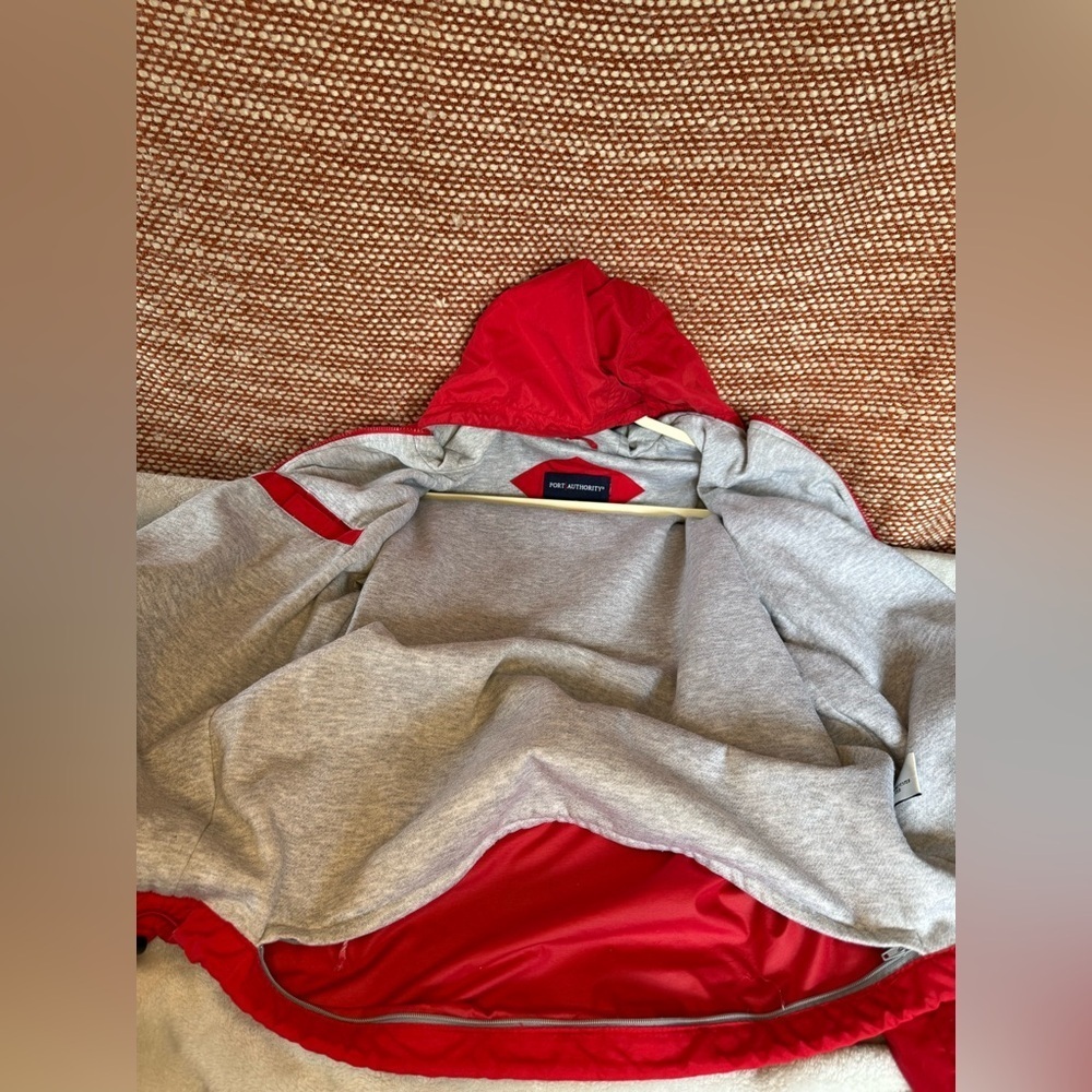 SL Port Authority Red Jacket with Gray Hood - Picture 10 of 12